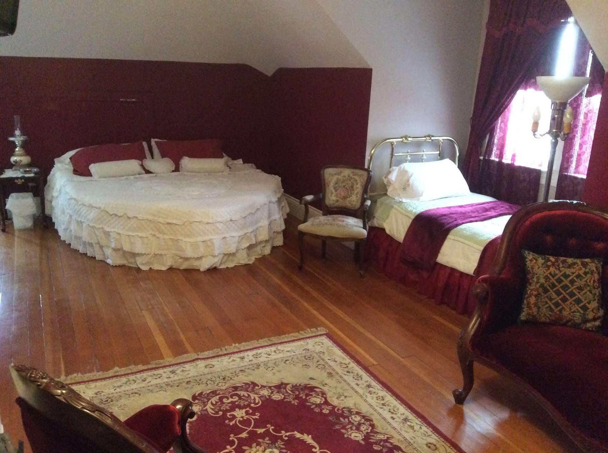 Wakamow Heights Bed And Breakfast Moose Jaw Buitenkant foto